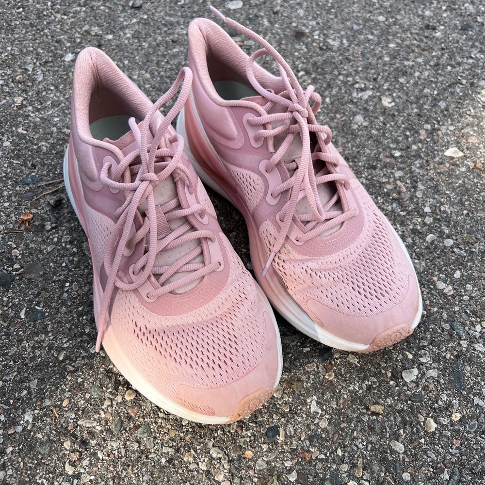 Lululemon blissfeel shoes